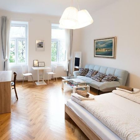 Prater Studio Next Fair, Un, Wu And City Center Apartment Виена Екстериор снимка